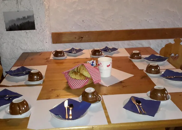 Rifugio Rinfreddo بيت شباب Comèlico Superiore